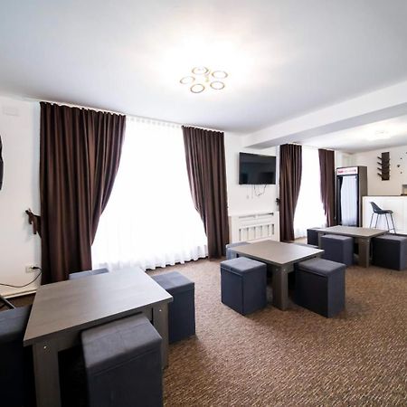 Danube Home Ostrovu Corbului Esterno foto