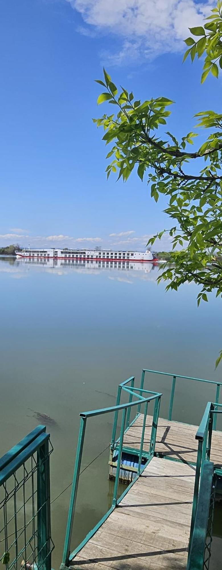 Danube Home Ostrovu Corbului Esterno foto